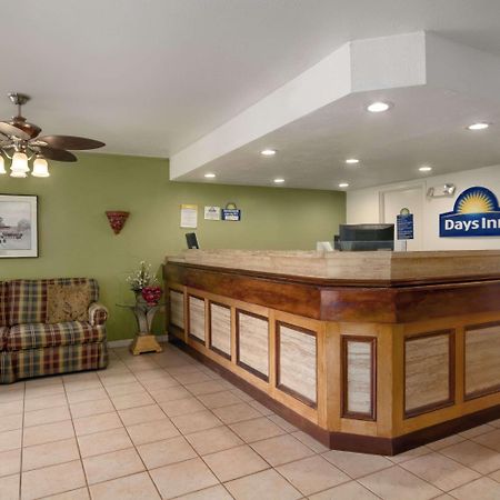Days Inn By Wyndham Port Royal/Near Parris Island Buitenkant foto