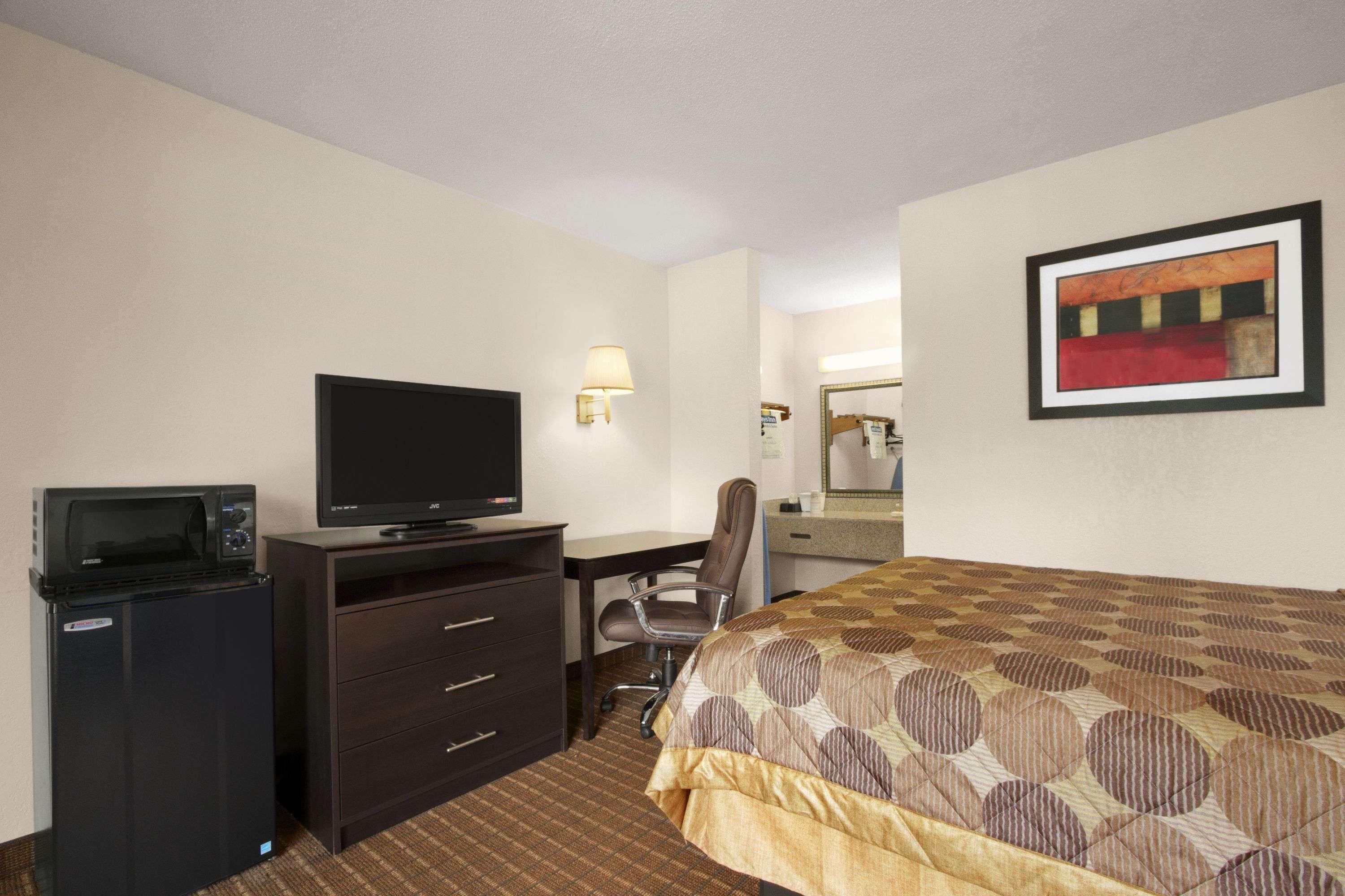 Days Inn By Wyndham Port Royal/Near Parris Island Buitenkant foto