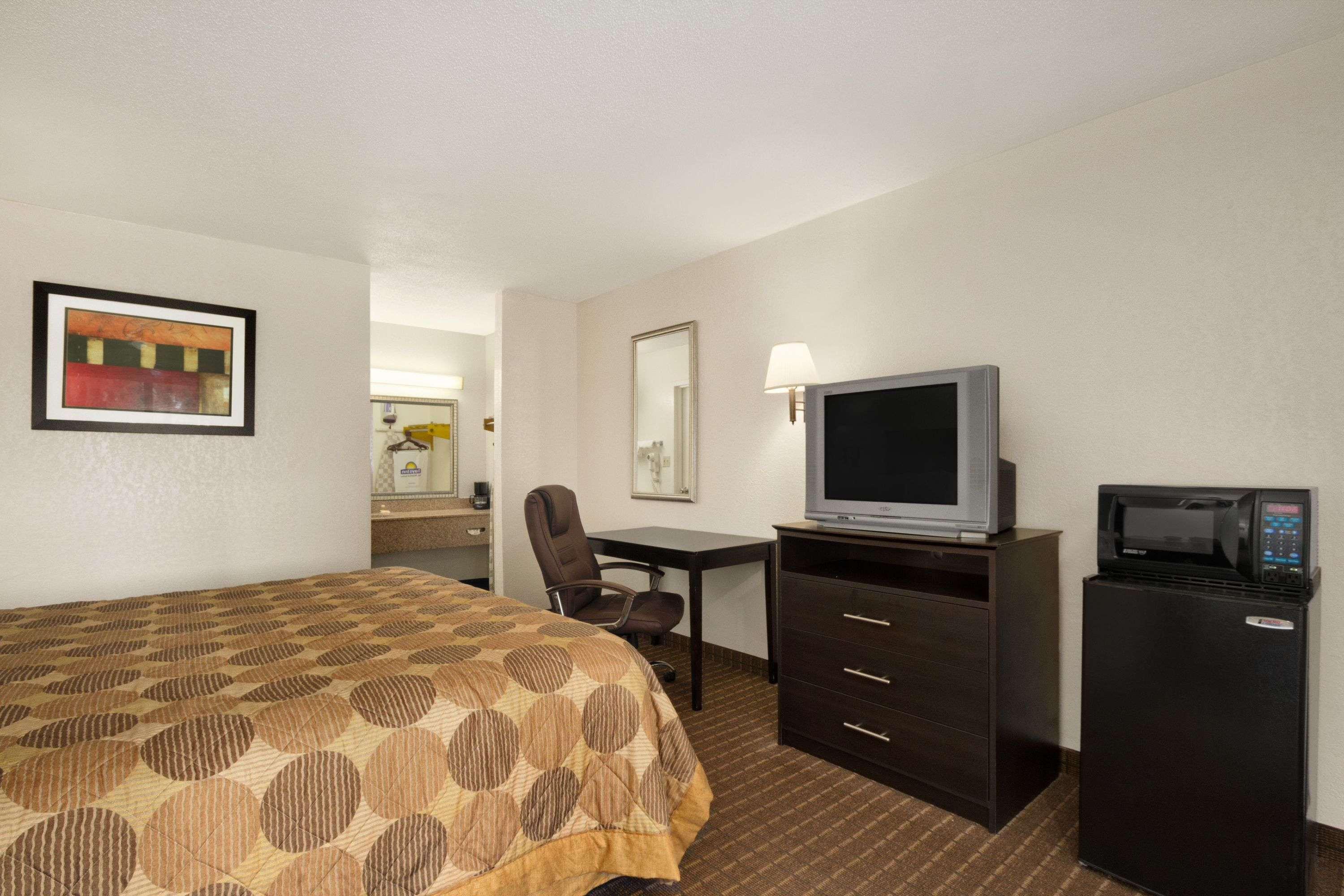 Days Inn By Wyndham Port Royal/Near Parris Island Buitenkant foto